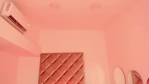 INSTAGRAM  m2221     online show from 01/11/25, 11:12