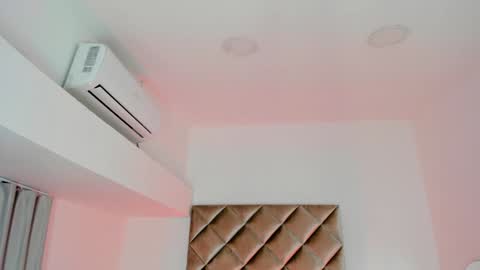 INSTAGRAM  m2221     online show from 01/14/25, 11:42