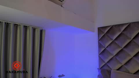 INSTAGRAM  m2221     online show from 10/31/25, 02:34