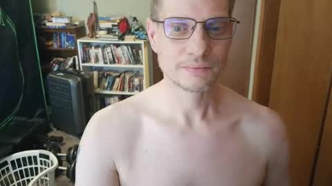NakedClown online show from 04/28/26, 07:52