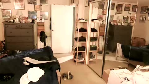 nakedmonkey online show from 11/24/25, 12:10