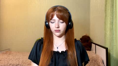 Snapshot of nakitawiggin chatting on 02/16/26, 10:11 Luna online show from 02/16/26, 10:11