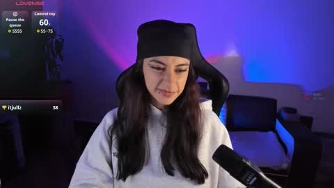 nala_saphir online show from 12/18/25, 08:09