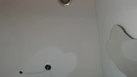 Snapshot of nalaroy chatting on 02/08/25, 11:01 NALAROY online show from 02/08/25, 11:01