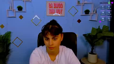 Snapshot of nami_glow chatting on 06/30/26, 07:15 your Nami online show from 06/30/26, 07:15