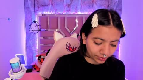 nami_usagi online show from 12/21/24, 11:55