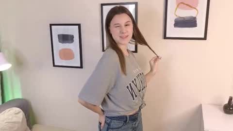 Snapshot of nami_yats chatting on 02/26/26, 08:57 Alice online show from 02/26/26, 08:57