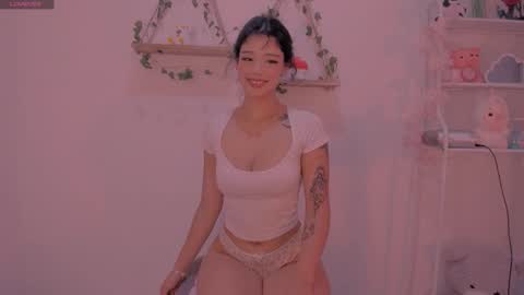 Snapshot of namibergman_ chatting on 10/21/25, 10:54 N A M I - OF namibergmant online show from 10/21/25, 10:54