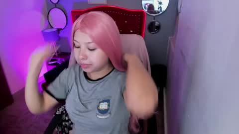 namiko_park online show from 02/17/25, 04:04