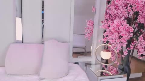     online show from 03/09/26, 01:48