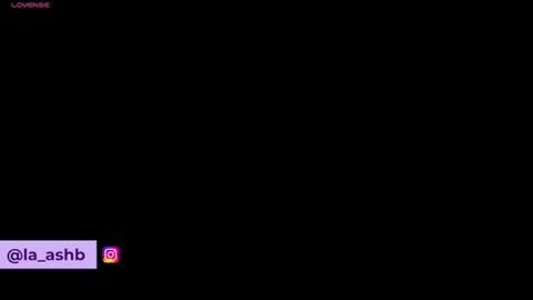 NamiThompson online show from 07/26/26, 01:03