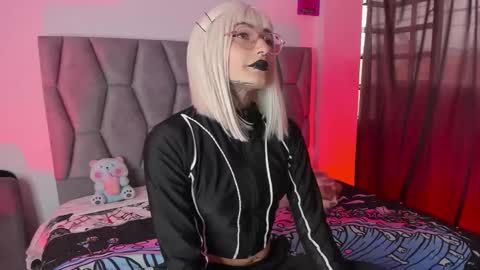 Snapshot of namtarak4 chatting on 03/24/26, 10:26 namtarak4 online show from 03/24/26, 10:26