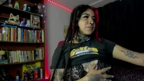 Val  online show from 10/11/25, 03:06