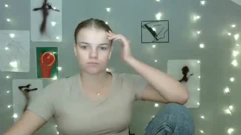 Nana online show from 09/17/25, 08:38