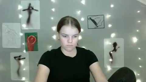 Nana online show from 09/18/25, 12:07