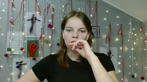 Nana online show from 12/03/25, 04:27