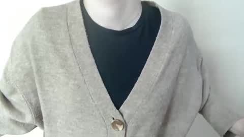 Nana online show from 04/10/26, 06:07