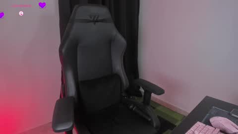            online show from 02/10/25, 02:08