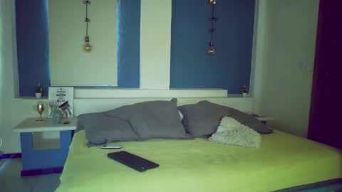 Snapshot of nanamilan_ chatting on 12/16/25, 05:07 Nana Milan online show from 12/16/25, 05:07