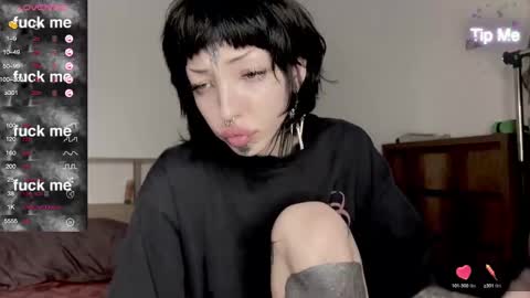 Snapshot of nananevaeragain chatting on 12/13/24, 03:54 Nana online show from 12/13/24, 03:54