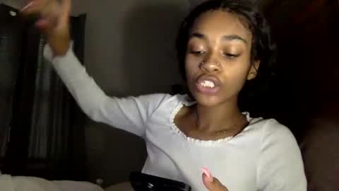 nanaonn online show from 04/15/26, 06:37