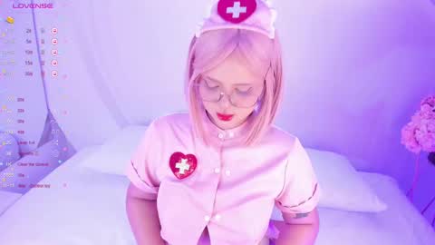 Snapshot of nanaosaky chatting on 09/18/25, 12:07 NanaOsaky online show from 09/18/25, 12:07