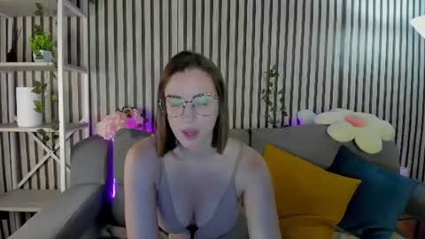 Nancy online show from 08/04/26, 09:23