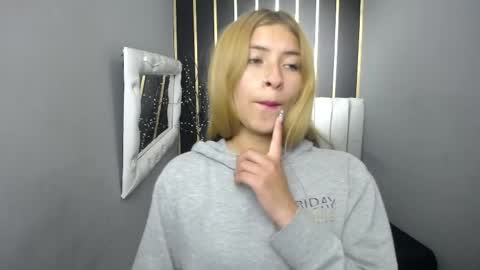 nancy blonde online show from 05/19/26, 02:12