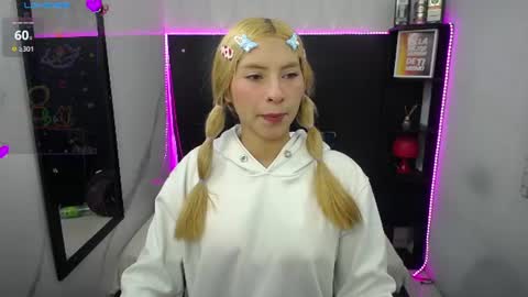 Snapshot of nancy_blonde chatting on 07/02/26, 12:44 nancy blonde online show from 07/02/26, 12:44