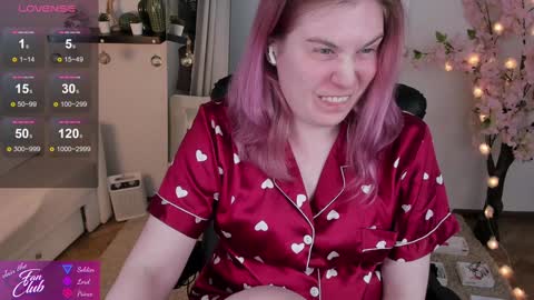 Snapshot of nancy_sun_ chatting on 01/10/25, 02:13 Nancy online show from 01/10/25, 02:13