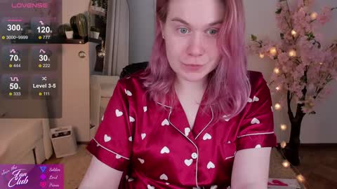 Snapshot of nancy_sun_ chatting on 01/11/25, 10:51 Nancy online show from 01/11/25, 10:51