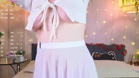 Luna online show from 02/15/26, 05:04