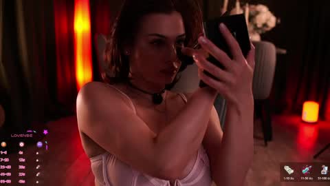 Mary online show from 04/05/26, 11:46