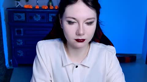 nancymartinez online show from 10/31/25, 05:41