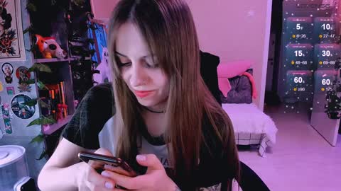 Snapshot of nanitamoore chatting on 01/25/25, 08:10 Monday-Friday 12-4 AM and 6-9 AM New York time online show from 01/25/25, 08:10