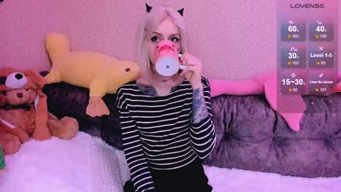 Snapshot of nanitamoore chatting on 02/02/25, 08:08 Monday-Friday 12-4 AM and 6-9 AM New York time online show from 02/02/25, 08:08