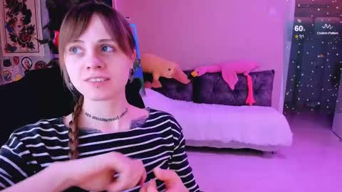 Snapshot of nanitamoore chatting on 02/23/25, 08:11 Monday-Friday 12-4 AM and 6-9 AM New York time online show from 02/23/25, 08:11