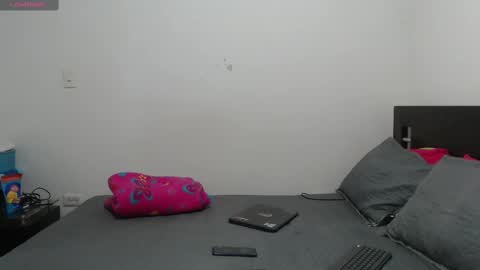 Snapshot of nanna_and_balder2 chatting on 02/19/25, 12:14 nanna_and_balder2 online show from 02/19/25, 12:14