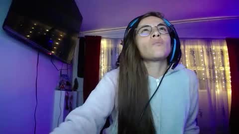 nanna yoshi online show from 12/11/24, 04:49