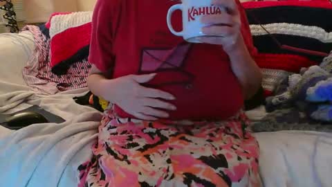 Snapshot of nannabaldur chatting on 11/24/25, 11:26 Nanna Baldur online show from 11/24/25, 11:26