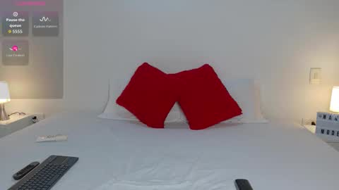 Snapshot of nany_model25 chatting on 10/08/25, 08:39 nany_model25 online show from 10/08/25, 08:39