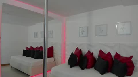 Naomi Amoretti online show from 02/10/26, 04:44