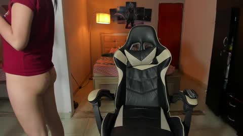 naomi_berckley online show from 03/12/25, 05:13