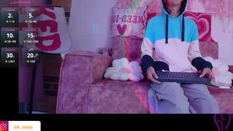 Snapshot of naomi_femme chatting on 05/21/26, 10:55 naomi_femme online show from 05/21/26, 10:55