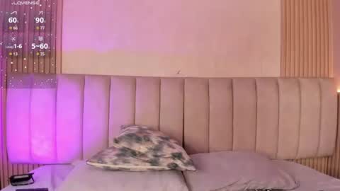 Naomi online show from 07/08/26, 12:42
