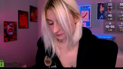 Naomi online show from 01/15/26, 08:56