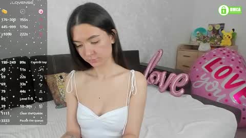 Naomi online show from 02/16/25, 04:42