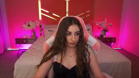 naomibaae online show from 12/22/25, 01:13