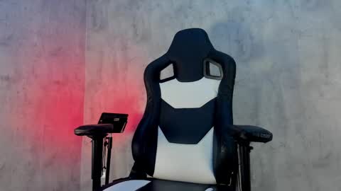 Heidy  online show from 05/27/26, 05:15