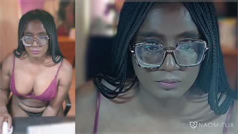 Naomi online show from 01/12/25, 07:21